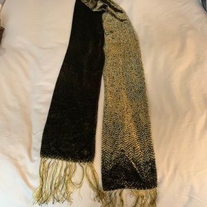 💛🖤Velvet Chevron Patterned Scarf